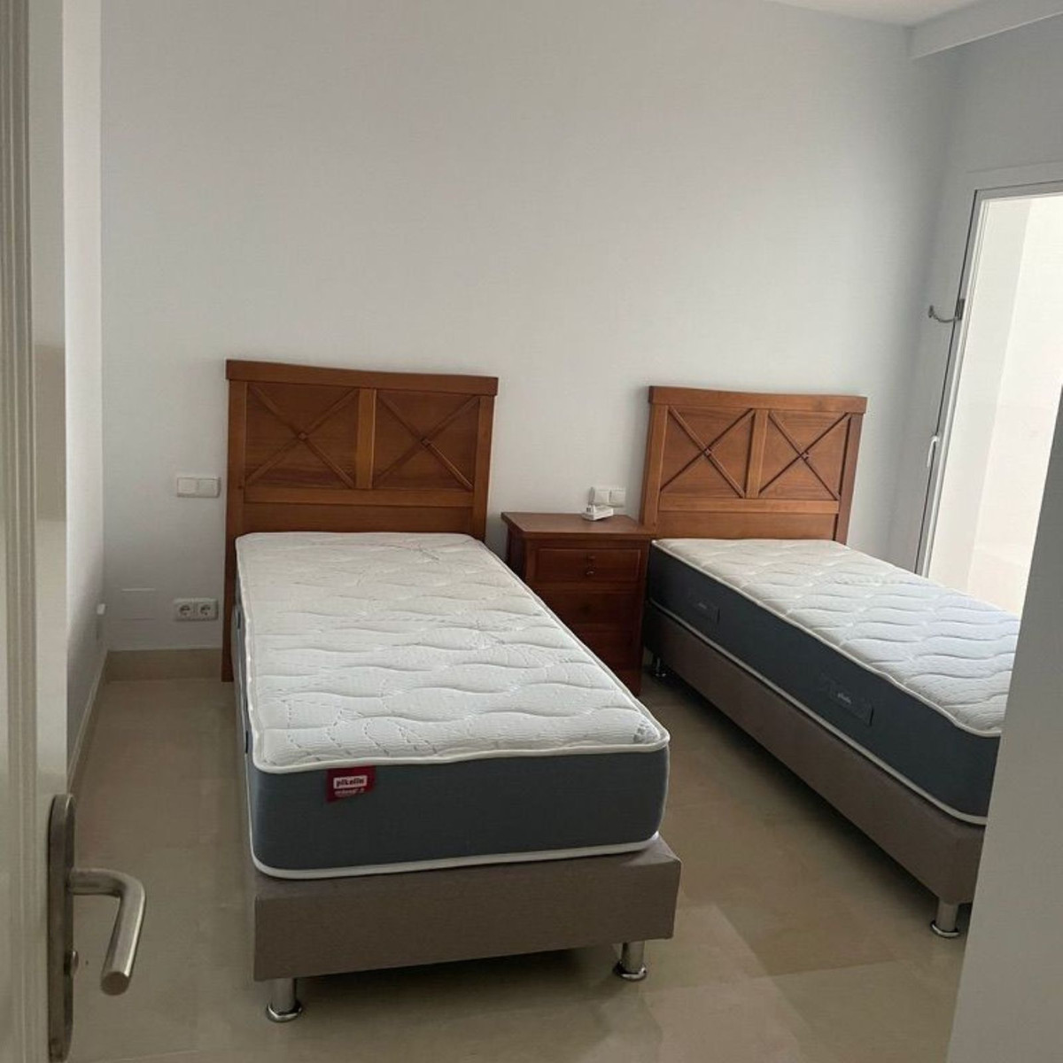 Apartamentos de 3 dormitorios en venta en Nueva Andalucía – R5209249 Apartamentos de 3 dormitorios en venta en Nueva Andalucía – R5209249