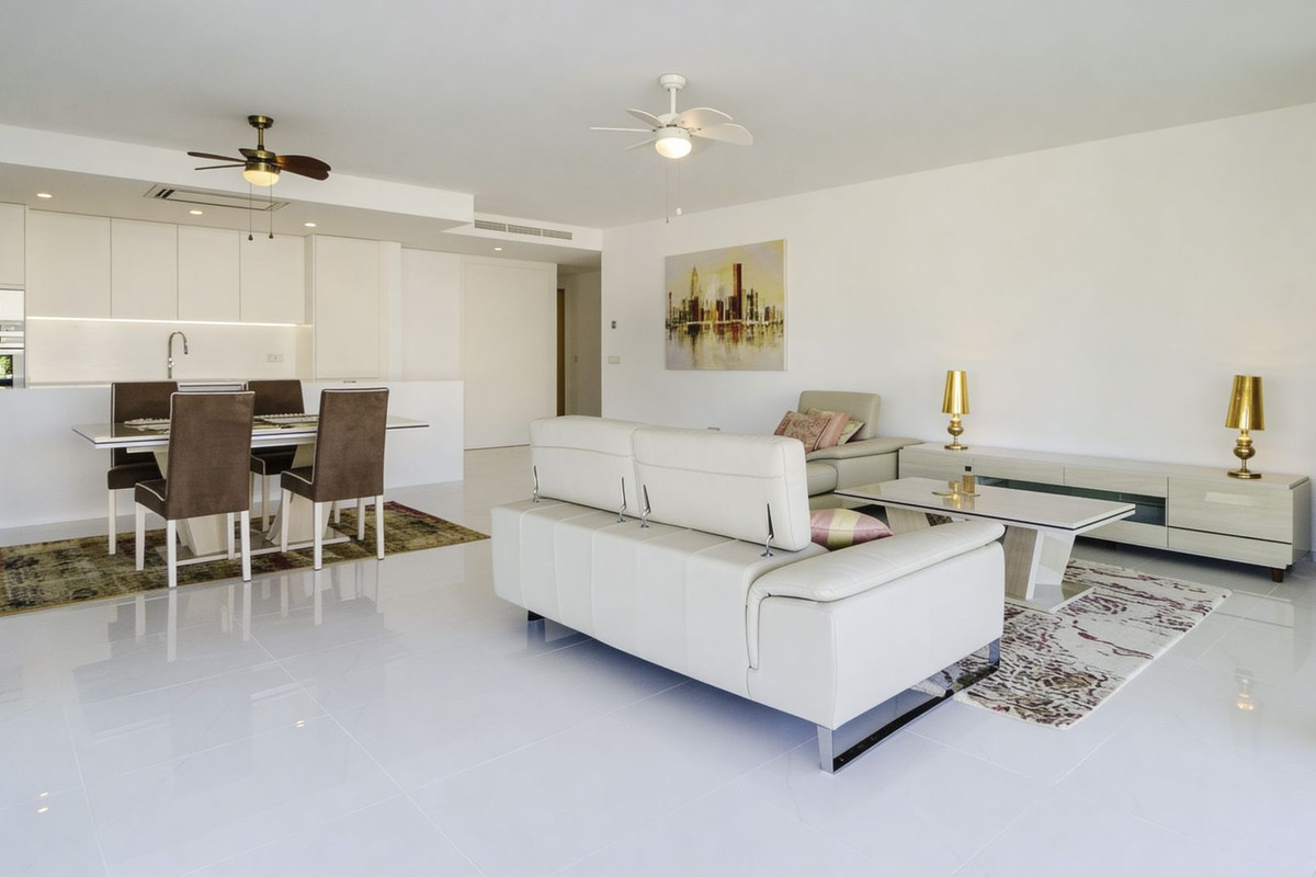 3 bedroom Apartments for sale in Nueva Milla de Oro – R5309206 3 bedroom Apartments for sale in Nueva Milla de Oro – R5309206