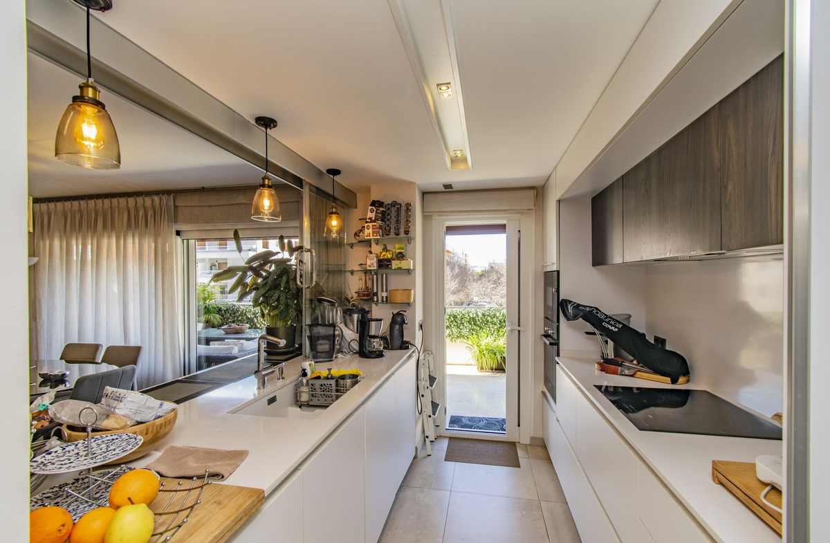 Apartamentos de 3 dormitorios en venta en Marbella – R4964221 Apartamentos de 3 dormitorios en venta en Marbella – R4964221
