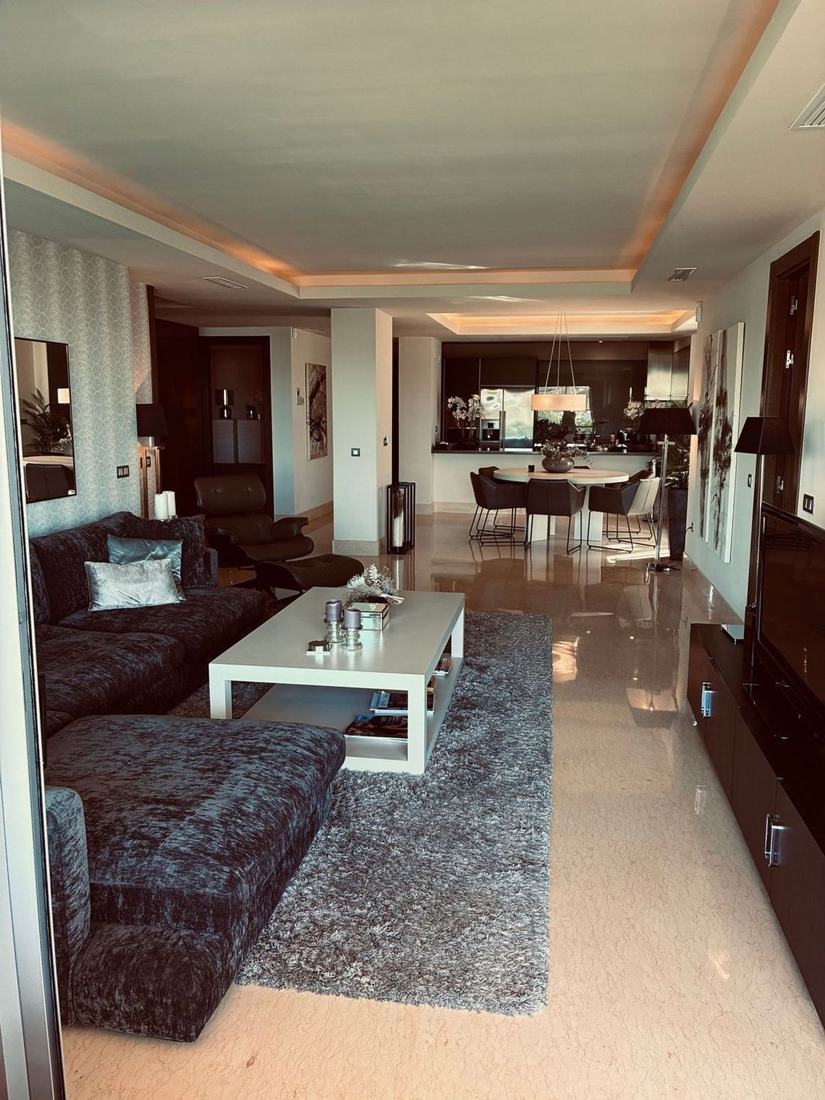 Apartamentos de 3 dormitorios en venta en Benahavís – R5445037 Apartamentos de 3 dormitorios en venta en Benahavís – R5445037