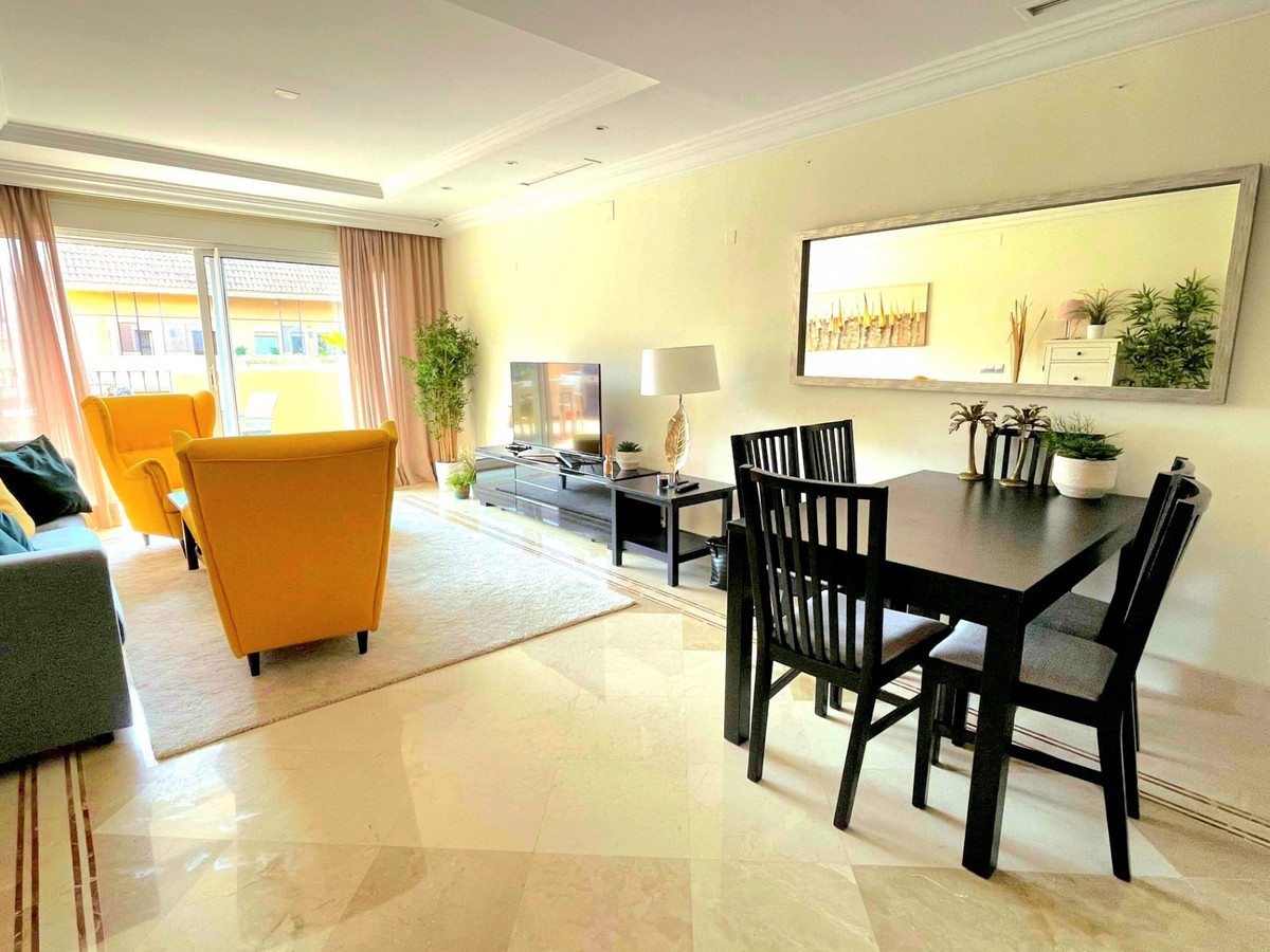 Apartamentos de 3 dormitorios en venta en Nueva Andalucía – R5391577 Apartamentos de 3 dormitorios en venta en Nueva Andalucía – R5391577