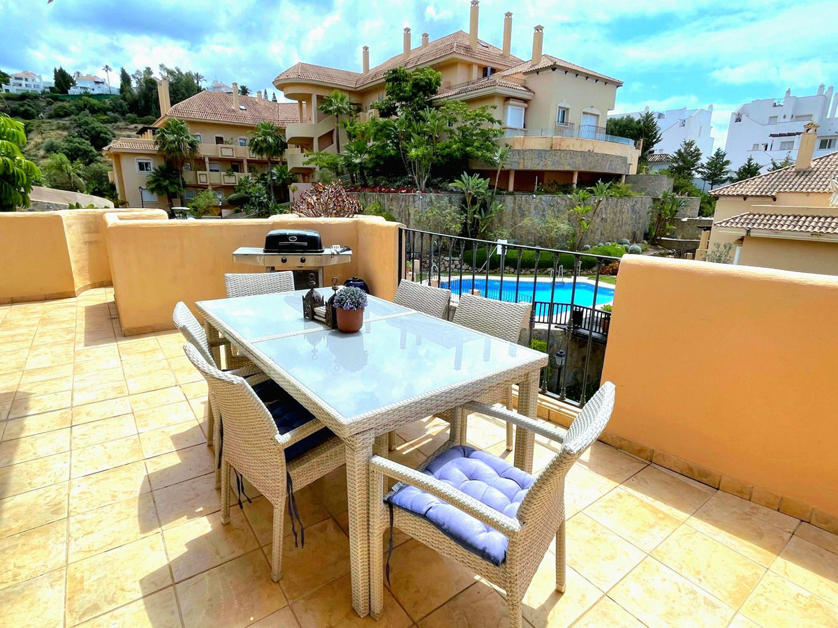 Apartamentos de 3 dormitorios en venta en Nueva Andalucía – R5391577 Apartamentos de 3 dormitorios en venta en Nueva Andalucía – R5391577