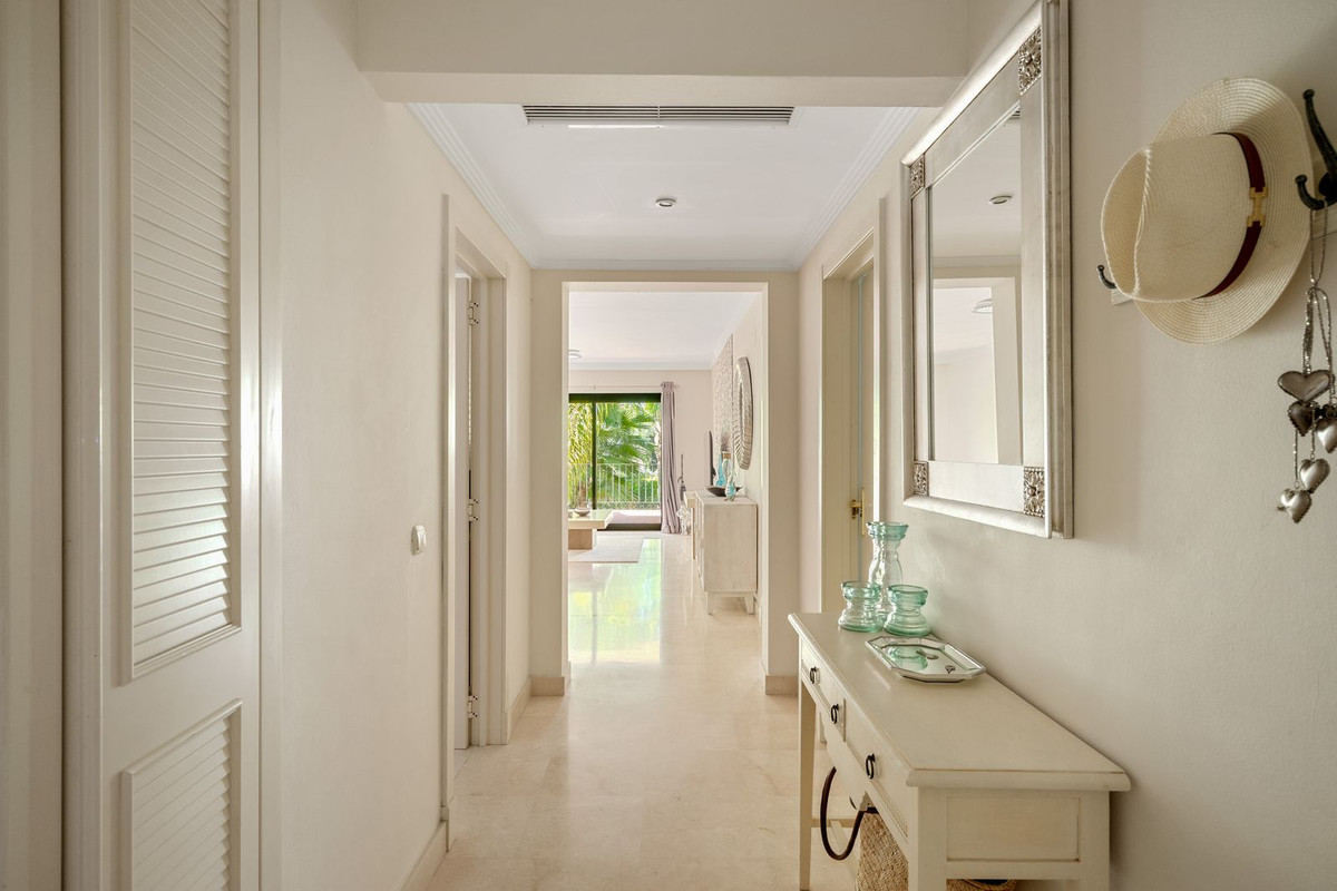 Apartamentos de 3 dormitorios en venta en Nueva Andalucía – R5448052 Apartamentos de 3 dormitorios en venta en Nueva Andalucía – R5448052