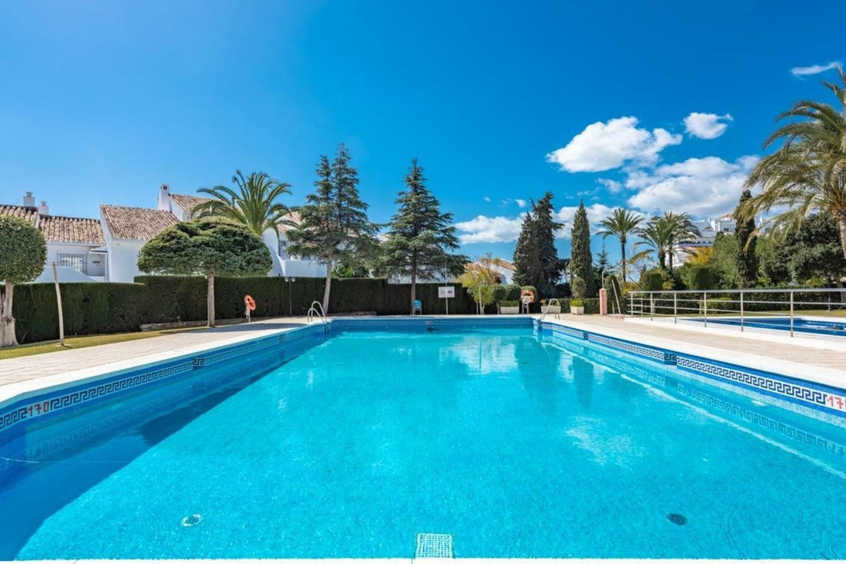 Apartamentos de 3 dormitorios en venta en Nueva Andalucía – R5019142 Apartamentos de 3 dormitorios en venta en Nueva Andalucía – R5019142