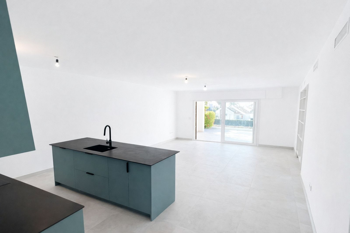 Apartamentos de 3 dormitorios en venta en Nueva Andalucía – R5019142 Apartamentos de 3 dormitorios en venta en Nueva Andalucía – R5019142