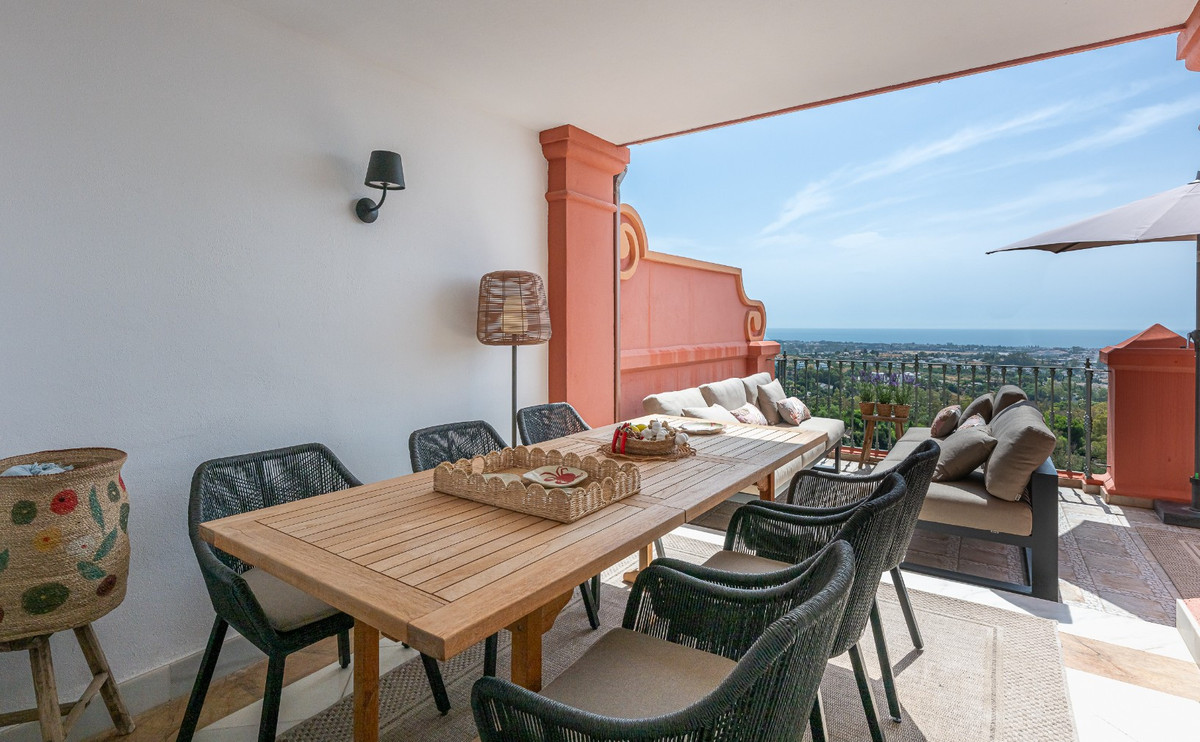 Apartamentos de 4 dormitorios en venta en Monte Halcones – R5146996 Apartamentos de 4 dormitorios en venta en Monte Halcones – R5146996