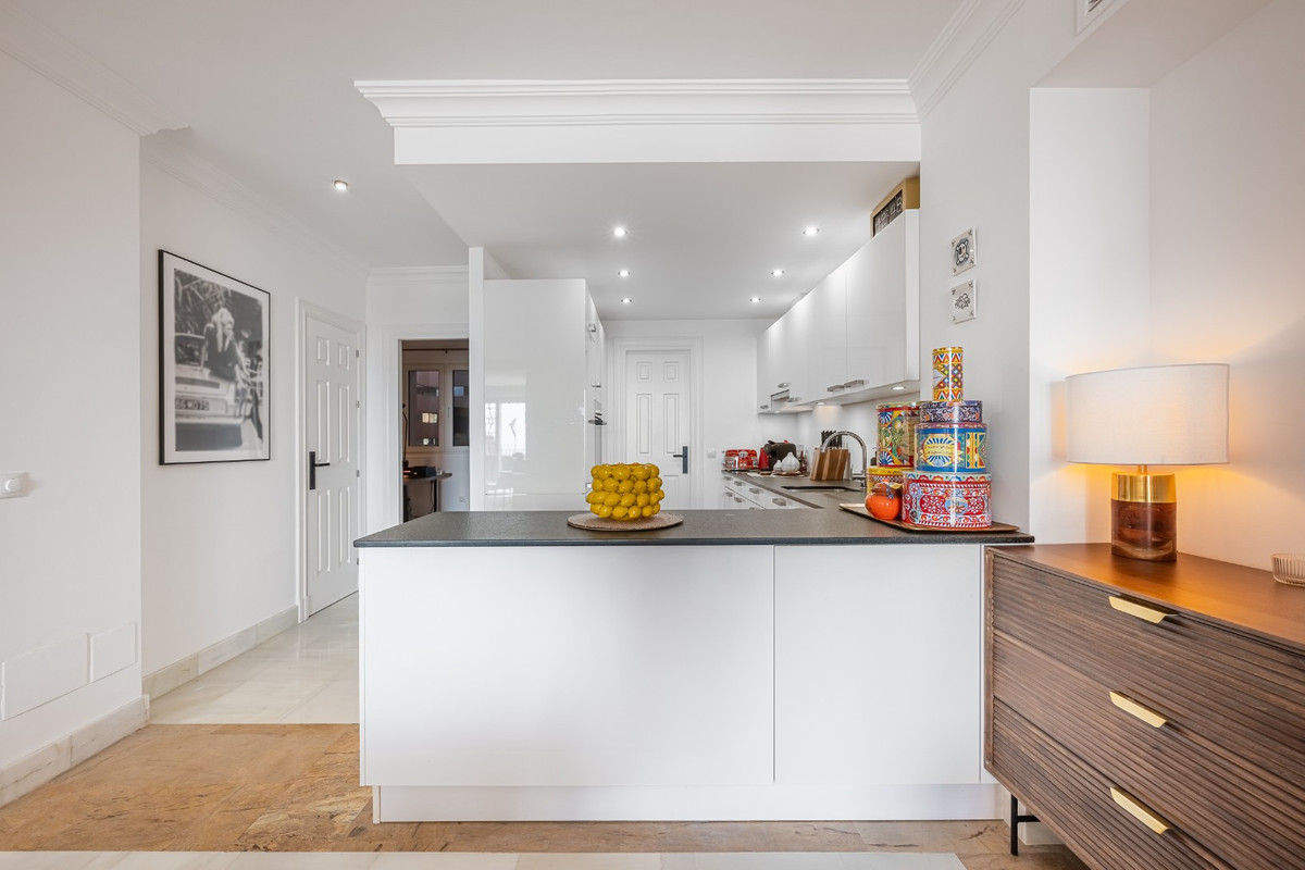 Apartamentos de 4 dormitorios en venta en Monte Halcones – R5146996 Apartamentos de 4 dormitorios en venta en Monte Halcones – R5146996