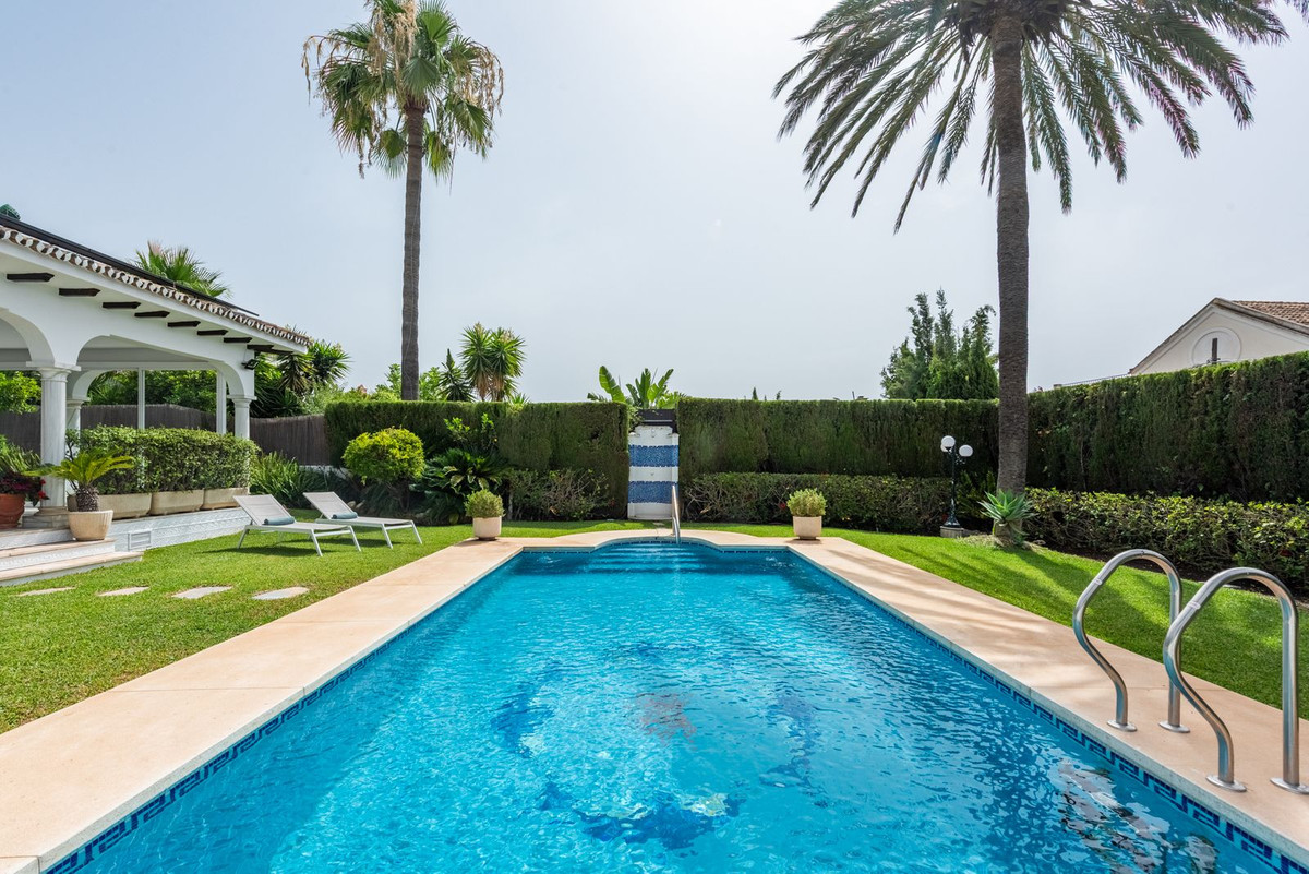 4 bedroom Villas for sale in San Pedro de Alcántara – R5447320 4 bedroom Villas for sale in San Pedro de Alcántara – R5447320