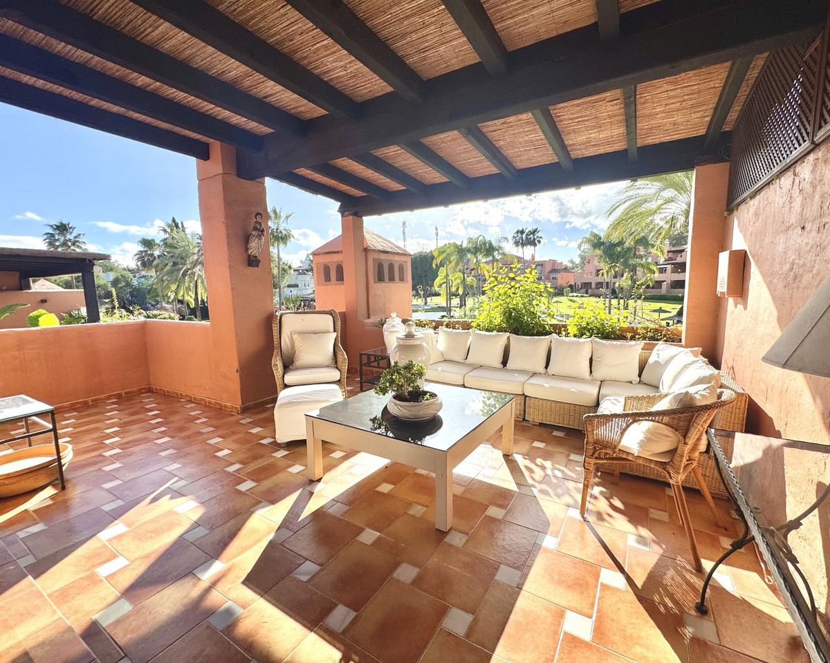 Apartamentos de 4 dormitorios en venta en Guadalmina Baja – R5295298 Apartamentos de 4 dormitorios en venta en Guadalmina Baja – R5295298