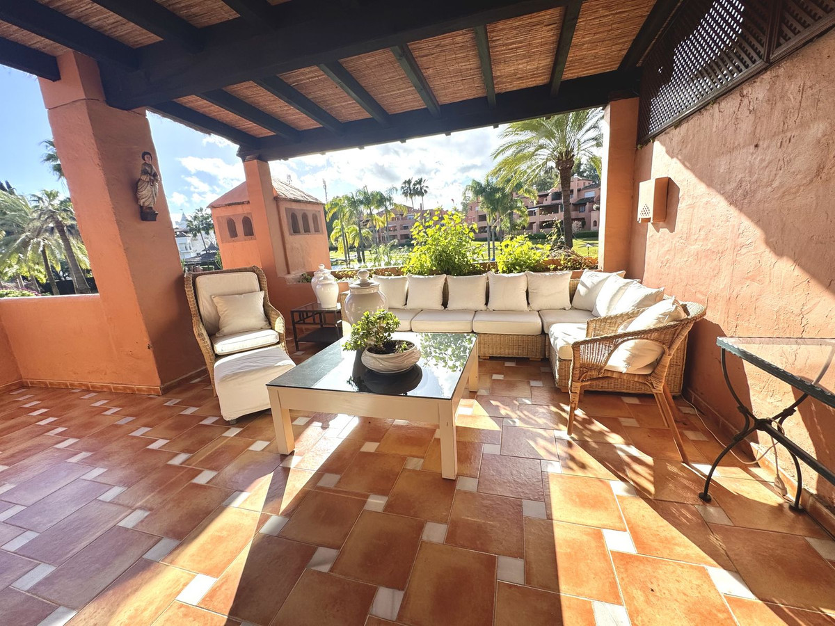Apartamentos de 4 dormitorios en venta en Guadalmina Baja – R5295298 Apartamentos de 4 dormitorios en venta en Guadalmina Baja – R5295298
