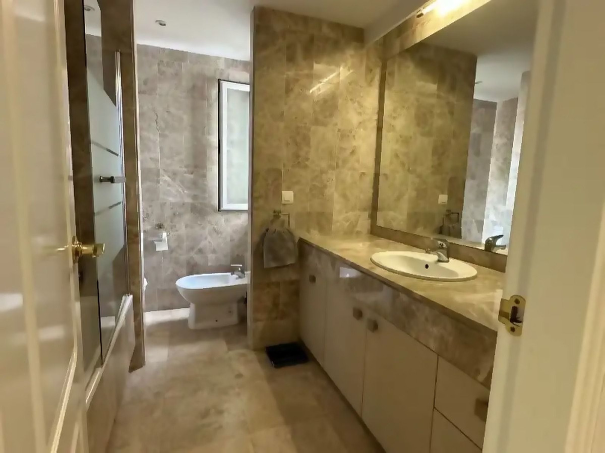 Apartamentos de 3 dormitorios en venta en Nueva Andalucía – R5444410 Apartamentos de 3 dormitorios en venta en Nueva Andalucía – R5444410