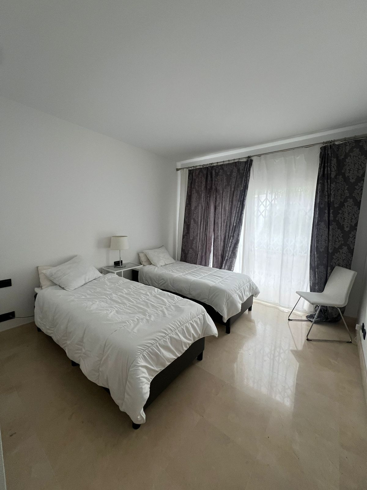 Apartamentos de 2 dormitorios en venta en Nueva Andalucía – R5083303 Apartamentos de 2 dormitorios en venta en Nueva Andalucía – R5083303