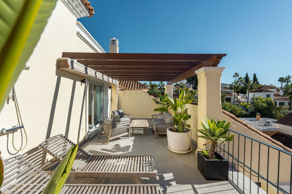 Adosados de 4 dormitorios en venta en Nueva Andalucía – R5292394 Adosados de 4 dormitorios en venta en Nueva Andalucía – R5292394