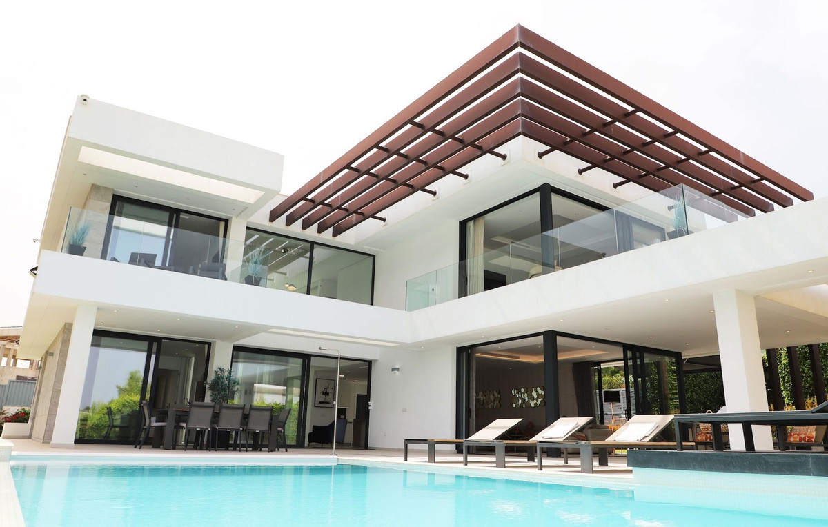 Villas de 5 dormitorios en venta en Nueva Milla de Oro – R5448418 Villas de 5 dormitorios en venta en Nueva Milla de Oro – R5448418
