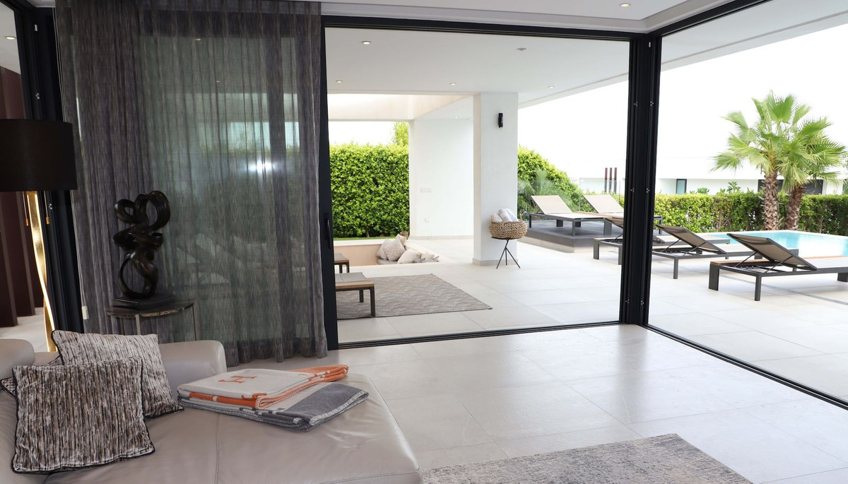 Villas de 5 dormitorios en venta en Nueva Milla de Oro – R5448418 Villas de 5 dormitorios en venta en Nueva Milla de Oro – R5448418