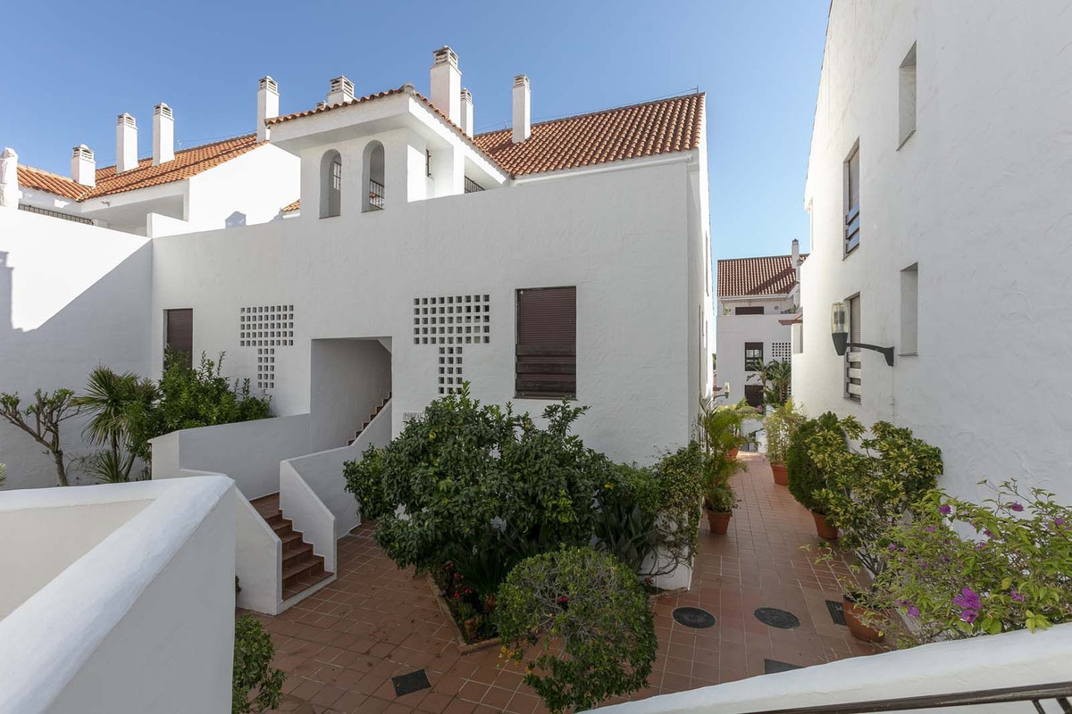 Apartamentos de 1 dormitorio en venta en Nueva Andalucía – R5168746 Apartamentos de 1 dormitorio en venta en Nueva Andalucía – R5168746