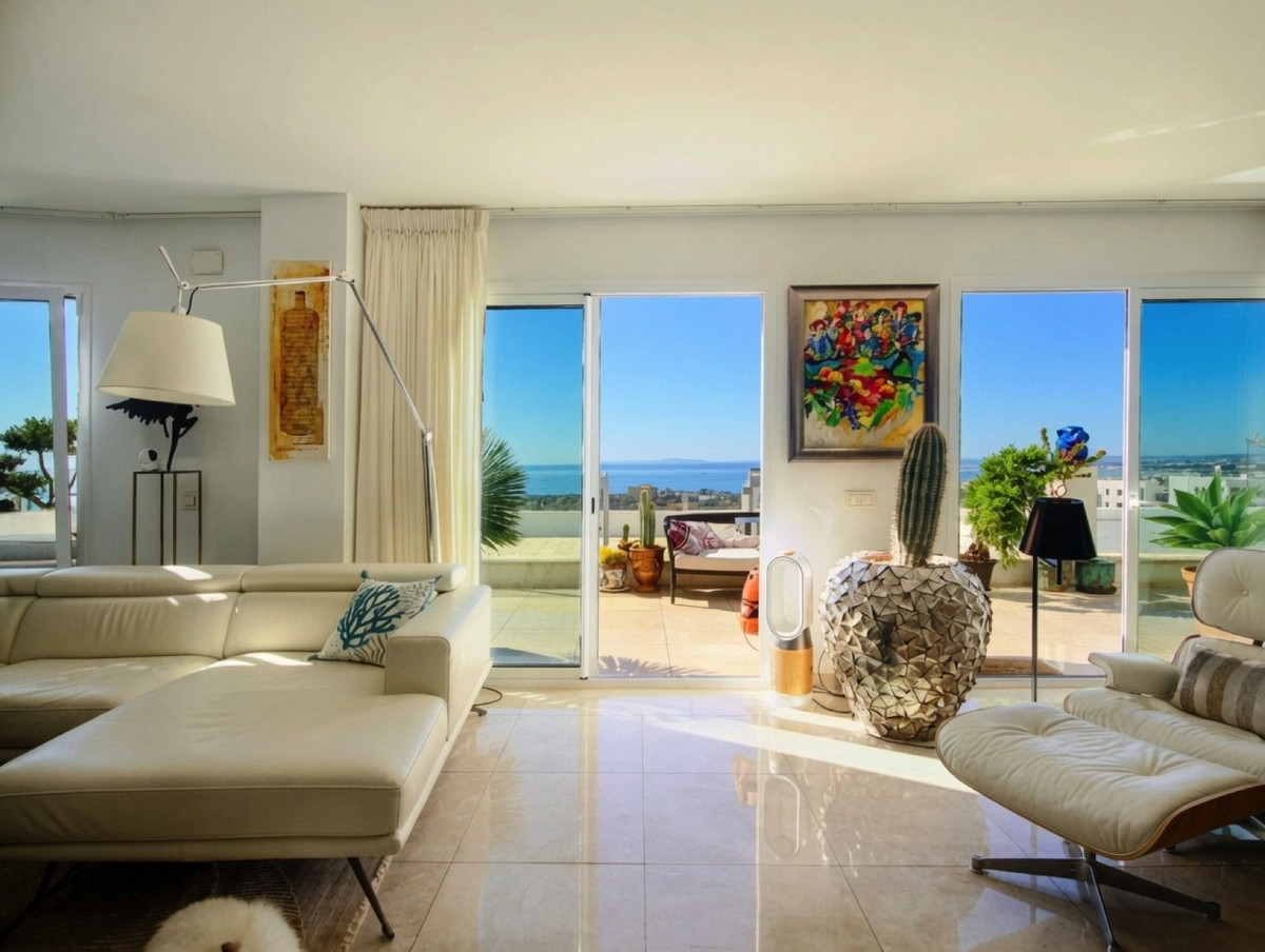 3 bedroom Apartments for sale in Altos de los Monteros – R5447596 3 bedroom Apartments for sale in Altos de los Monteros – R5447596