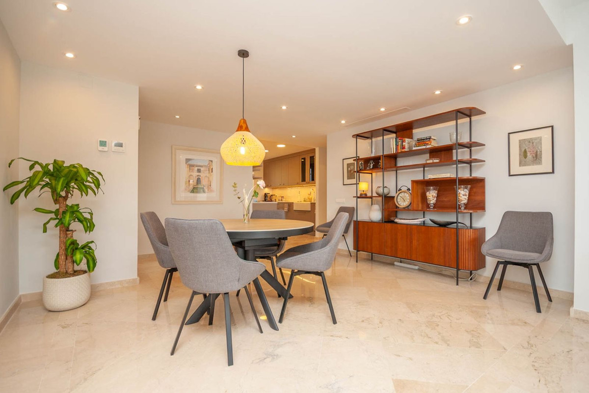 3 bedroom Apartments for sale in Elviria Hills – R5373865 3 bedroom Apartments for sale in Elviria Hills – R5373865