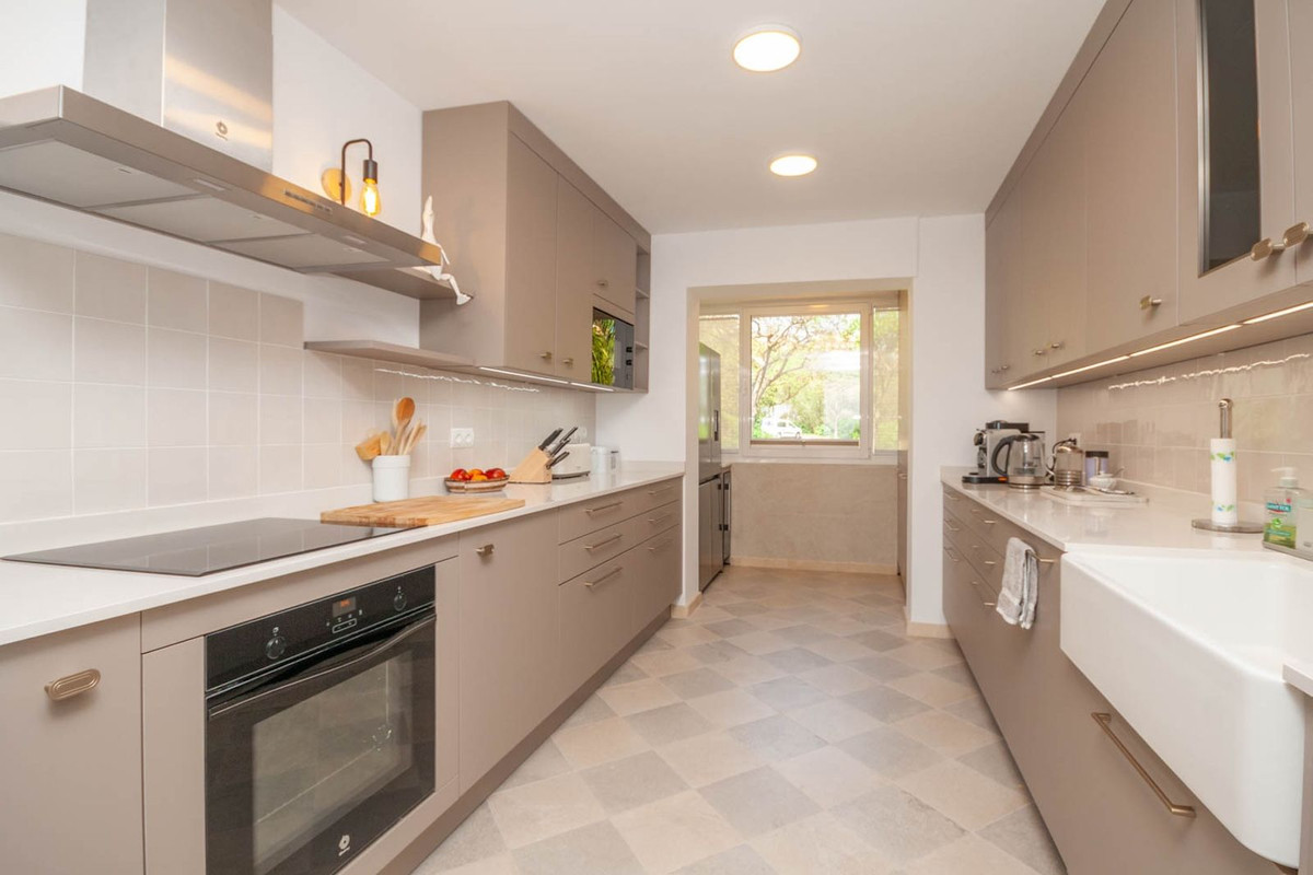 3 bedroom Apartments for sale in Elviria Hills – R5373865 3 bedroom Apartments for sale in Elviria Hills – R5373865