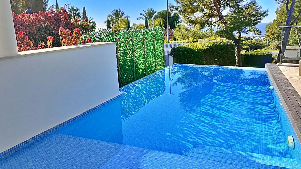 Pareados de 5 dormitorios en venta en Sierra Blanca – R5235598 Pareados de 5 dormitorios en venta en Sierra Blanca – R5235598