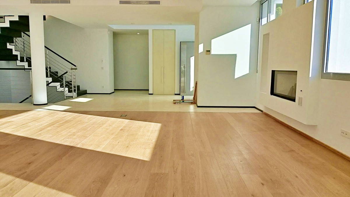 Pareados de 5 dormitorios en venta en Sierra Blanca – R5235598 Pareados de 5 dormitorios en venta en Sierra Blanca – R5235598