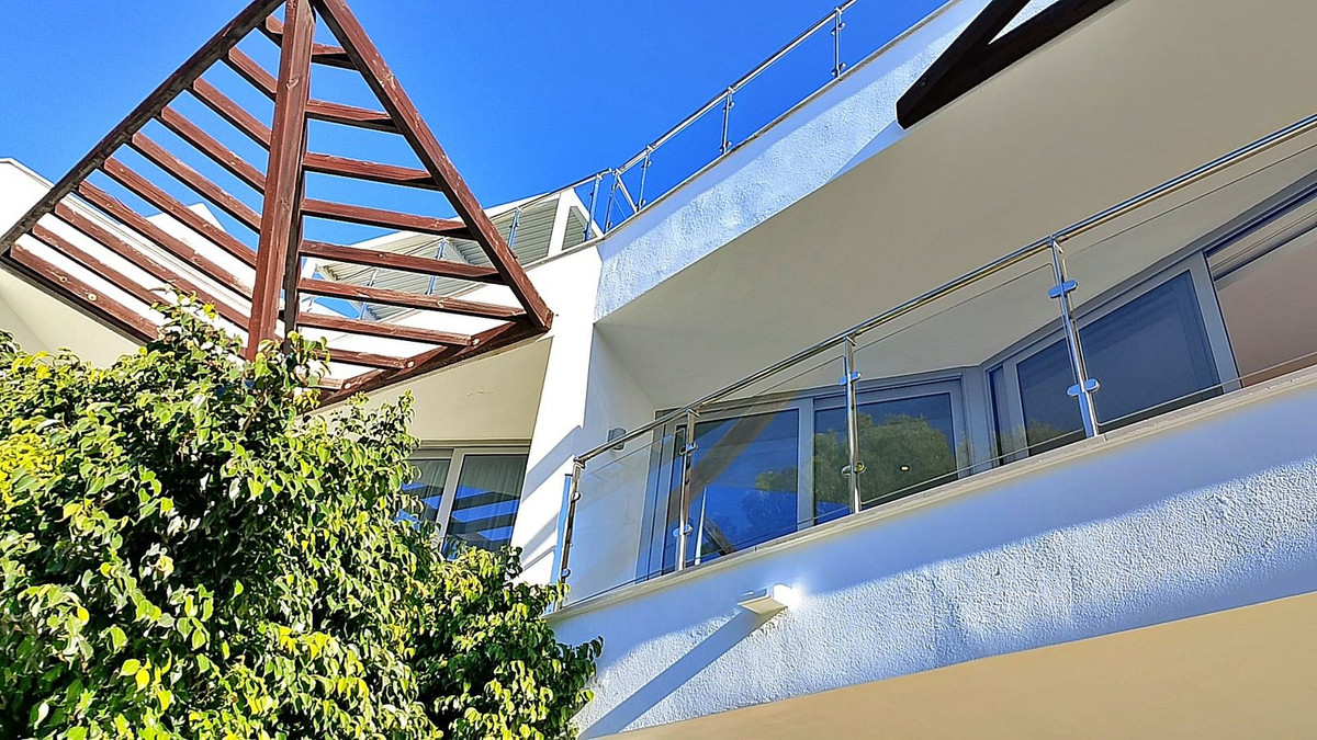 Pareados de 5 dormitorios en venta en Sierra Blanca – R5235598 Pareados de 5 dormitorios en venta en Sierra Blanca – R5235598