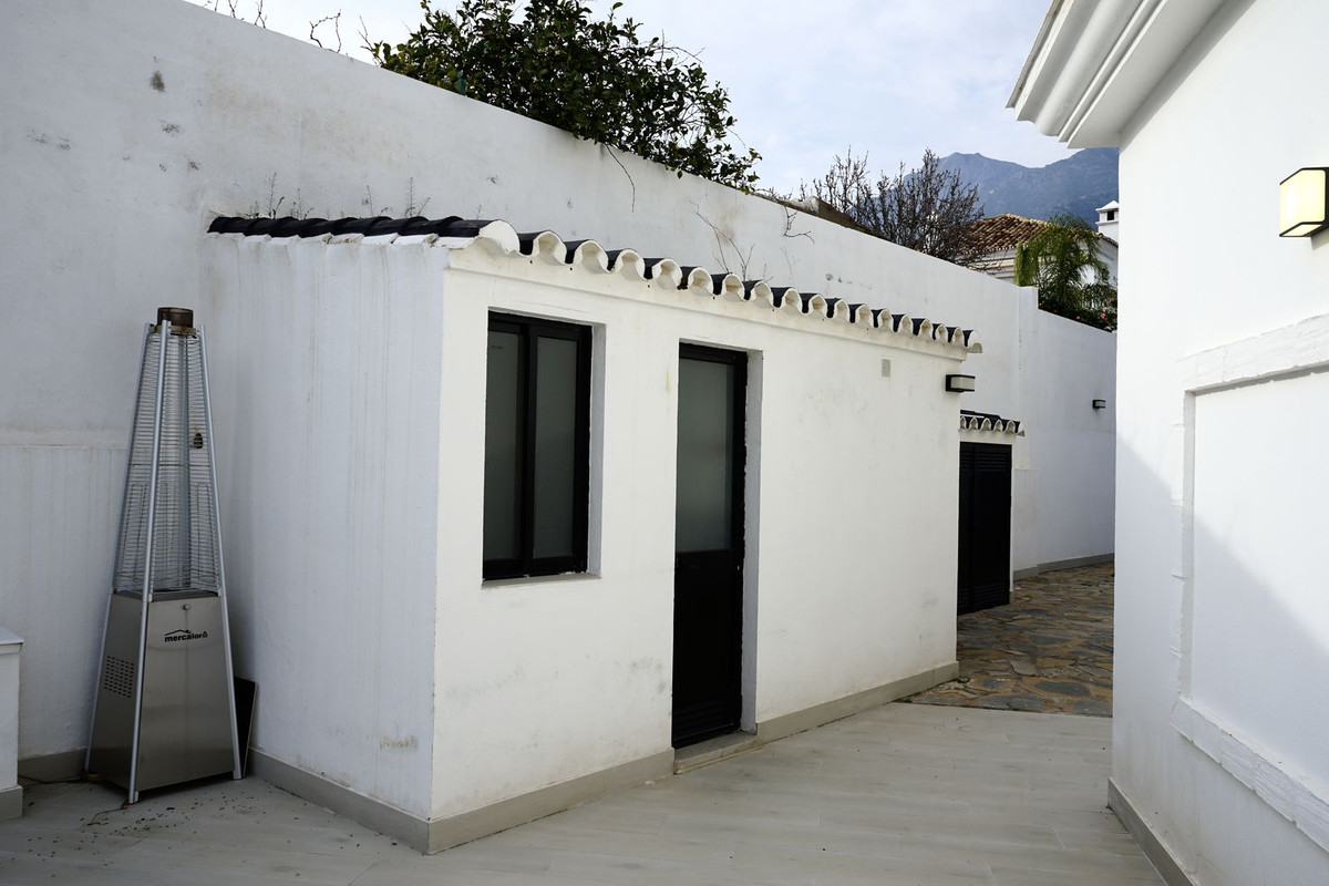6 bedroom Villas for sale in Marbella – R5417971 6 bedroom Villas for sale in Marbella – R5417971