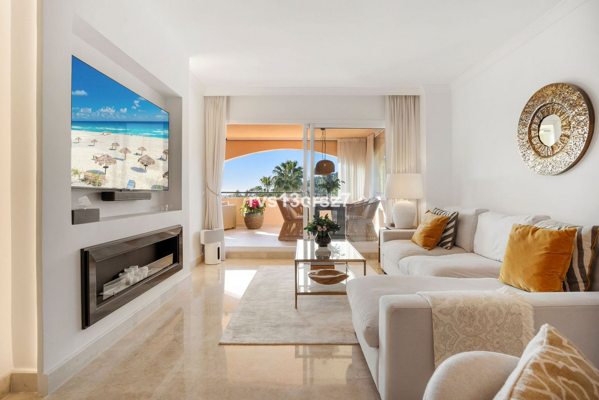 Apartamentos de 3 dormitorios en venta en Elviria – R5286019 Apartamentos de 3 dormitorios en venta en Elviria – R5286019