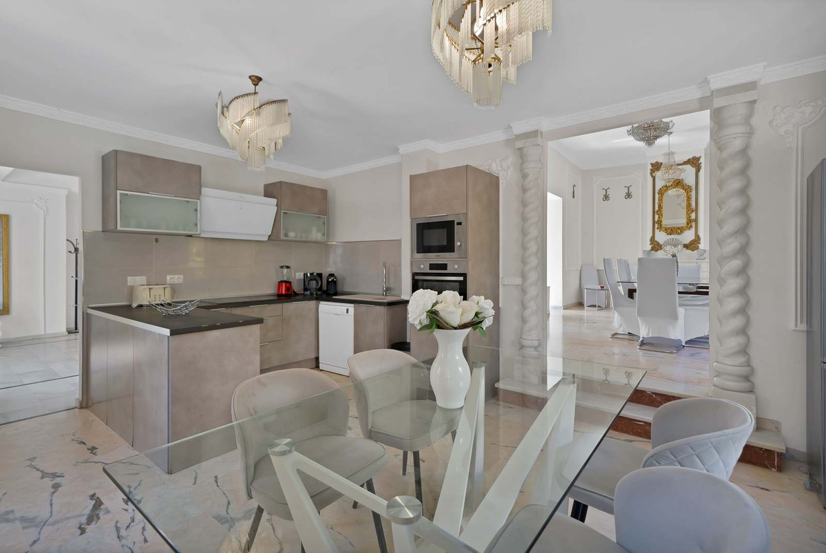 10 bedroom Villas for sale in Marbella – R5362897 10 bedroom Villas for sale in Marbella – R5362897