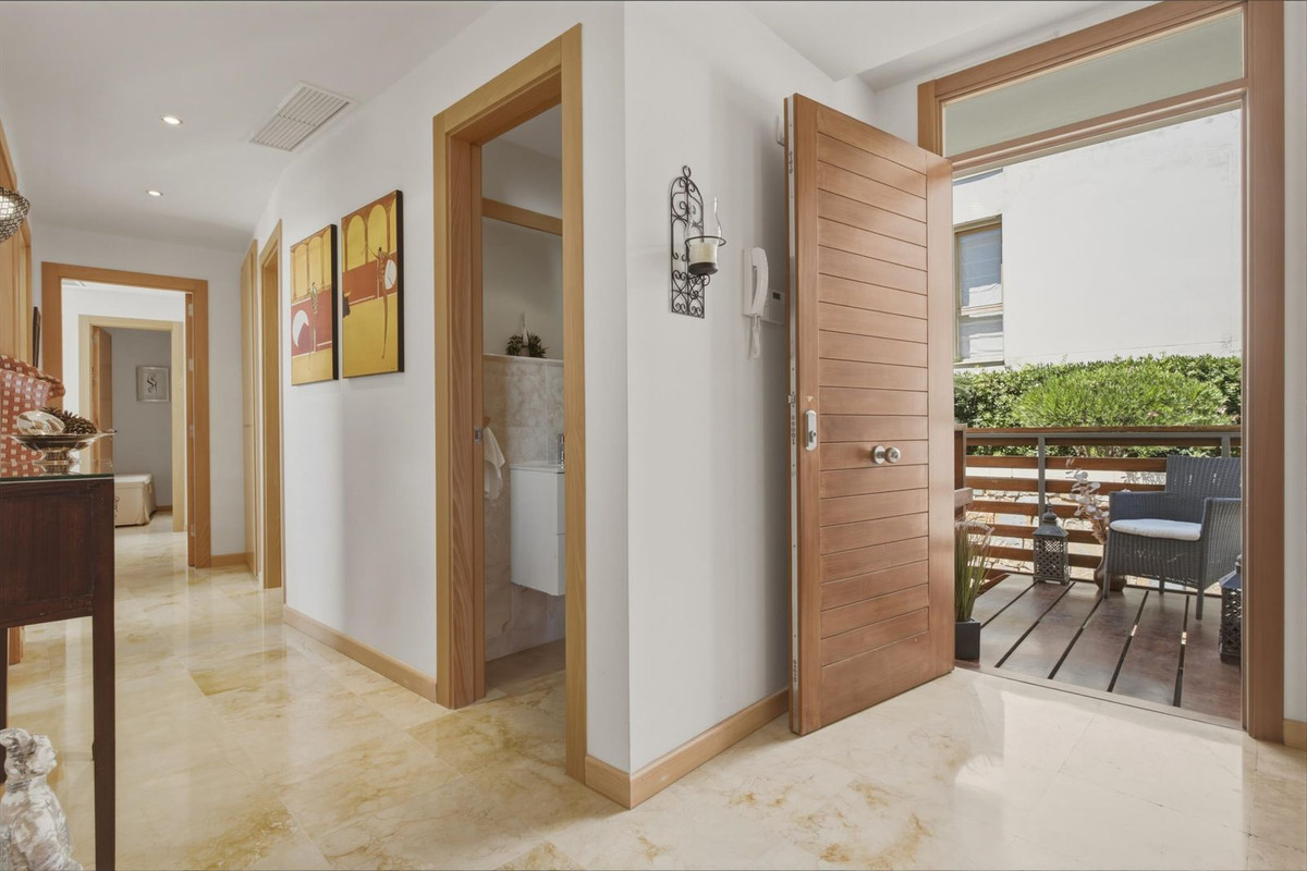 3 bedroom Apartments for sale in Altos de los Monteros – R5440306 3 bedroom Apartments for sale in Altos de los Monteros – R5440306