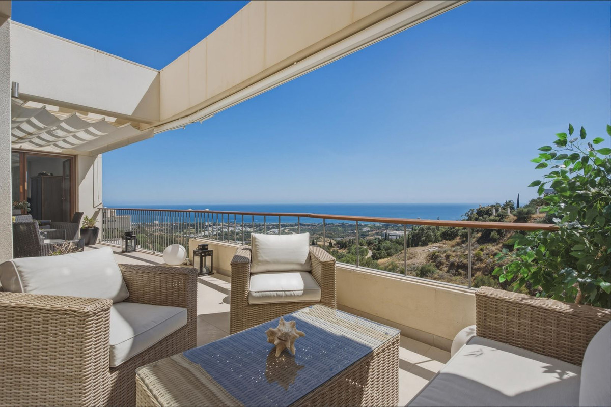 3 bedroom Apartments for sale in Altos de los Monteros – R5440306 3 bedroom Apartments for sale in Altos de los Monteros – R5440306