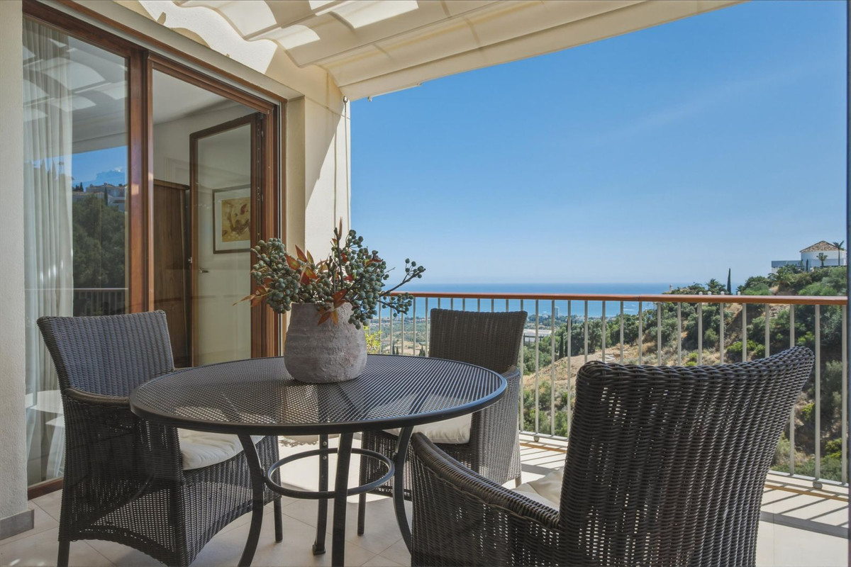3 bedroom Apartments for sale in Altos de los Monteros – R5440306 3 bedroom Apartments for sale in Altos de los Monteros – R5440306