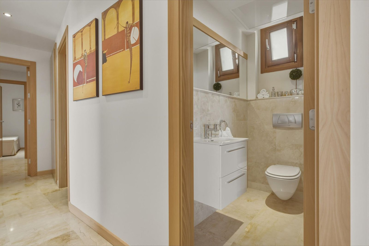 3 bedroom Apartments for sale in Altos de los Monteros – R5440306 3 bedroom Apartments for sale in Altos de los Monteros – R5440306
