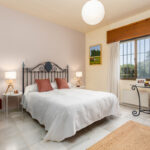 7 bedroom Villas for sale in Marbella – R3585085 7 bedroom Villas for sale in Marbella – R3585085