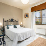 7 bedroom Villas for sale in Marbella – R3585085 7 bedroom Villas for sale in Marbella – R3585085