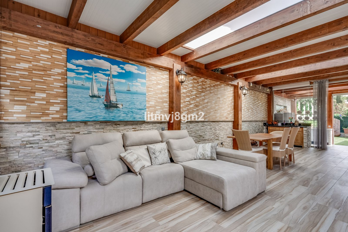 Villas de 4 dormitorios en venta en Artola – R4747441 Villas de 4 dormitorios en venta en Artola – R4747441