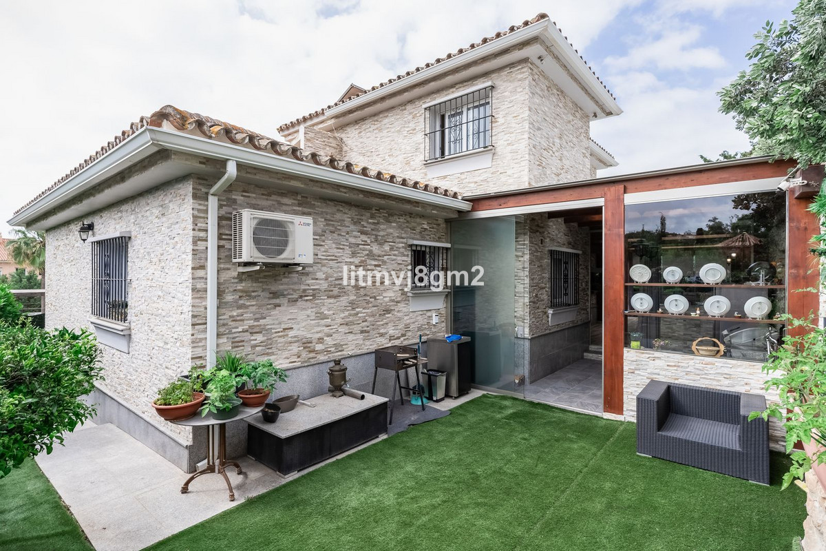 Villas de 4 dormitorios en venta en Artola – R4747441 Villas de 4 dormitorios en venta en Artola – R4747441