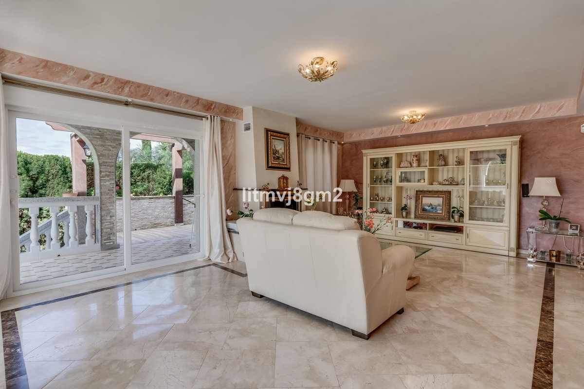 Villas de 4 dormitorios en venta en Artola – R4747441 Villas de 4 dormitorios en venta en Artola – R4747441