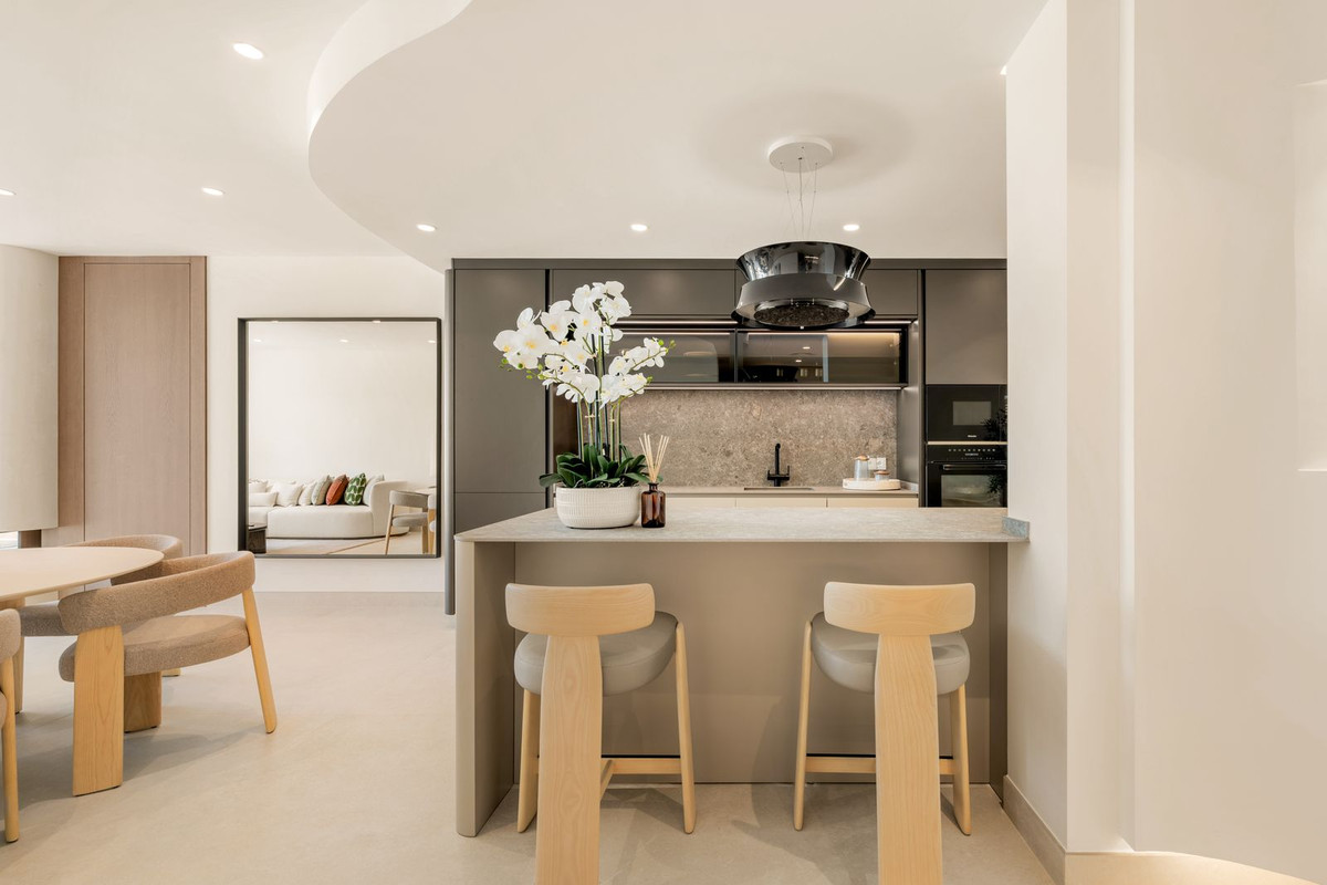 Aticos de 3 dormitorios en venta en Nueva Milla de Oro – R4875961 Aticos de 3 dormitorios en venta en Nueva Milla de Oro – R4875961