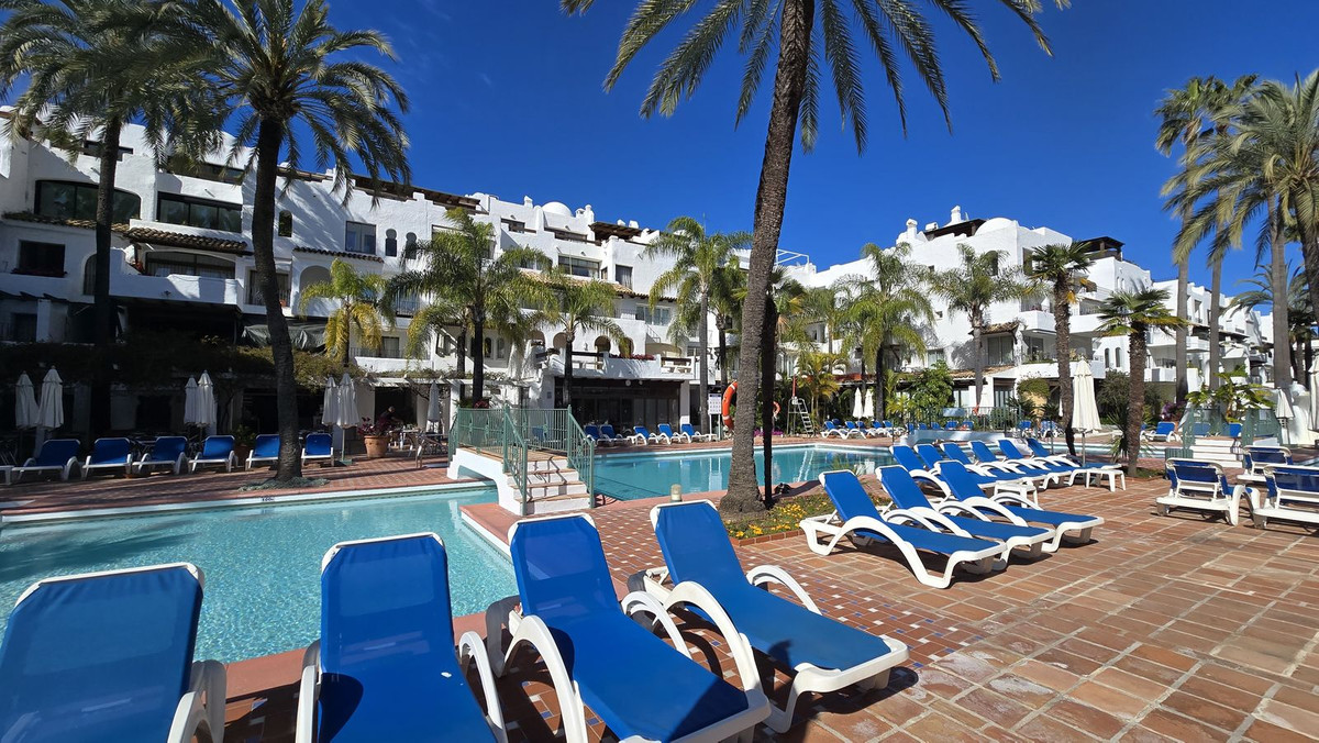 1 bedroom Apartments for sale in Puerto Banús – R5341873 1 bedroom Apartments for sale in Puerto Banús – R5341873