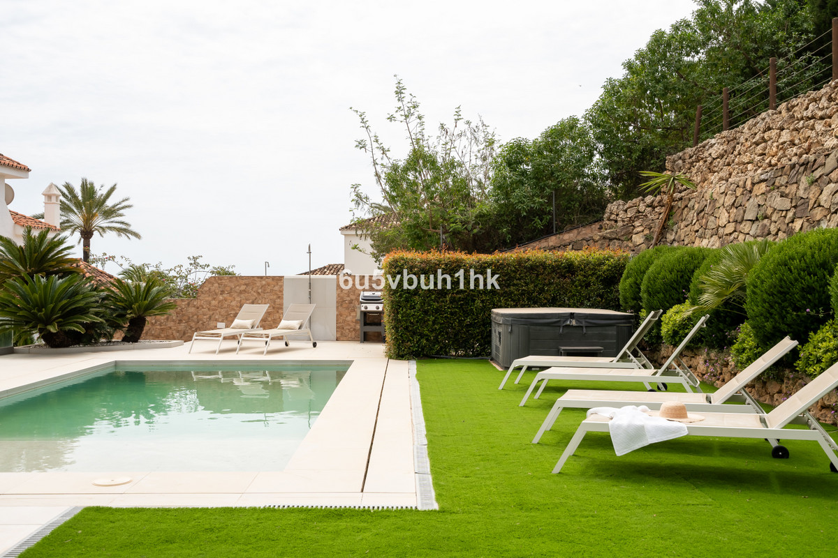 Adosados de 5 dormitorios en venta en Marbella – R5371153 Adosados de 5 dormitorios en venta en Marbella – R5371153