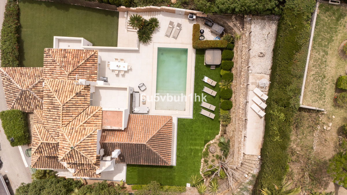 Adosados de 5 dormitorios en venta en Marbella – R5371153 Adosados de 5 dormitorios en venta en Marbella – R5371153