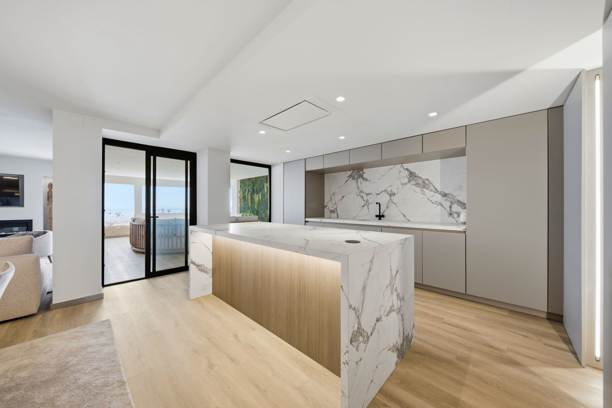 5 bedroom Apartments for sale in Puerto Banús – R5298385 5 bedroom Apartments for sale in Puerto Banús – R5298385