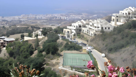 2 bedroom Apartments for sale in Altos de los Monteros – R4967812