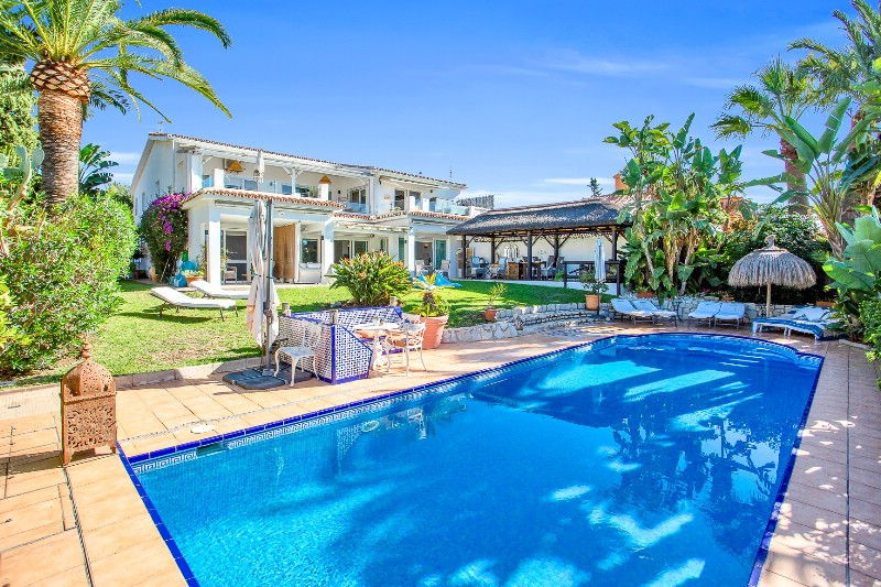 6 bedroom Villas for sale in Marbesa – R4629952 6 bedroom Villas for sale in Marbesa – R4629952