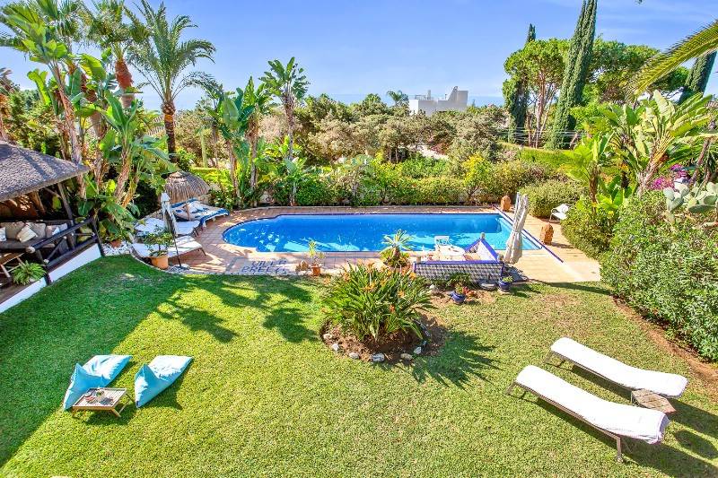 6 bedroom Villas for sale in Marbesa – R4629952 6 bedroom Villas for sale in Marbesa – R4629952