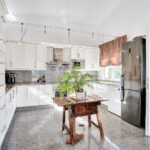 6 bedroom Villas for sale in Marbesa – R4629952 6 bedroom Villas for sale in Marbesa – R4629952