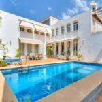 Villas de 5 dormitorios en venta en Nueva Andalucía – R5079046 Villas de 5 dormitorios en venta en Nueva Andalucía – R5079046