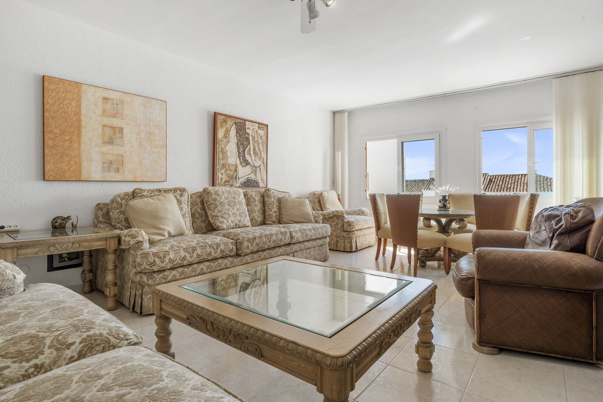 2 bedroom Apartments for sale in Puerto Banús – R5106511 2 bedroom Apartments for sale in Puerto Banús – R5106511