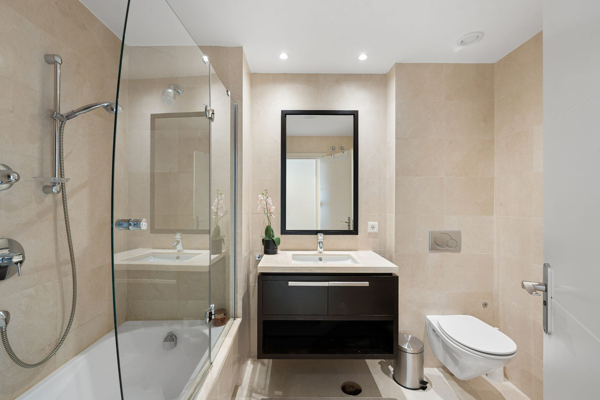 2 bedroom Penthouses for sale in La Quinta – R5400142 2 bedroom Penthouses for sale in La Quinta – R5400142